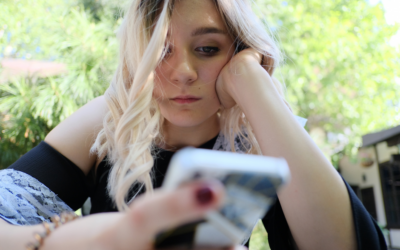 Social Media and Mental Health: Understanding the Risks and Protecting Your Teen